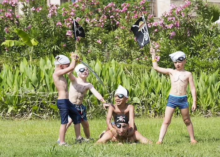 Lilyum & Курортный комплекс 4*