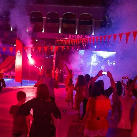 Üdülőközpont Lilyum & 4*