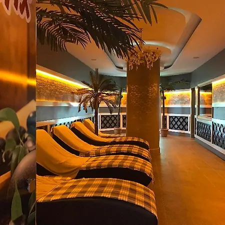 Lilyum & Rezort 4*