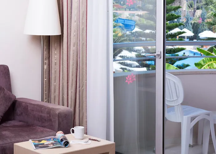 Resort Lilyum & Side