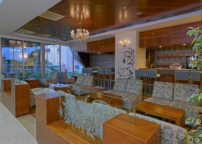 Lilyum & Resort Side